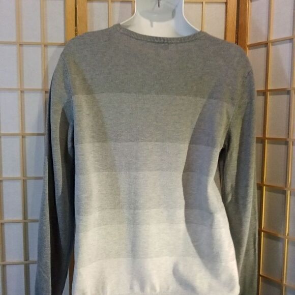Calvin Klein Med Ombre Sweater - Picture 2 of 10